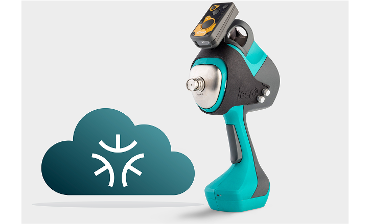 Dispositivos Idal e LeeO conectados, ao lado de uma nuvem com o logotipo Protect & Connect